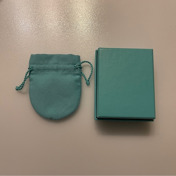 Tiffany&Co. box and dust bag empty packaging earrings bracelet necklace - Picture 5 of 5